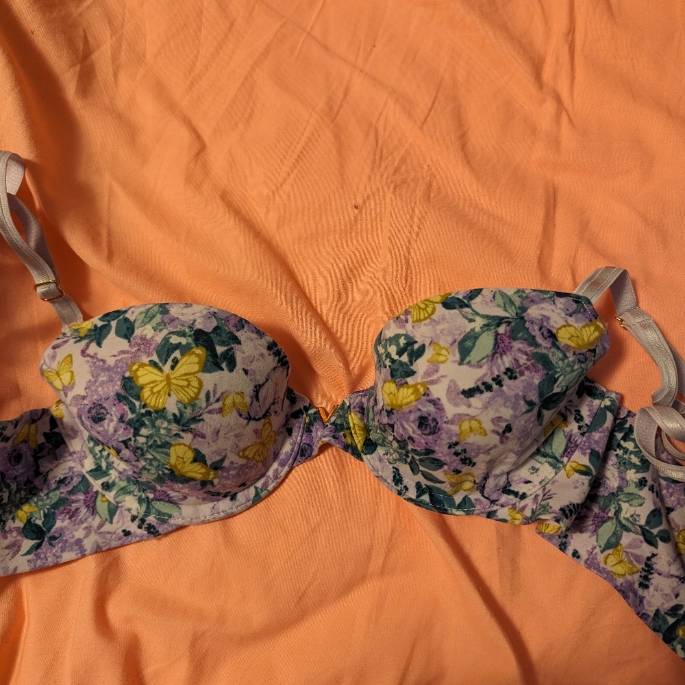 Victoria's secret bra 32b like new